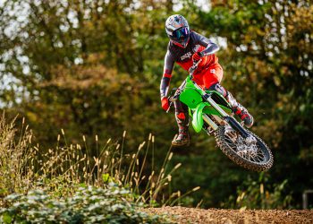 Kawasaki KX250 2021 im Test: Alles neu, aber auch gut?